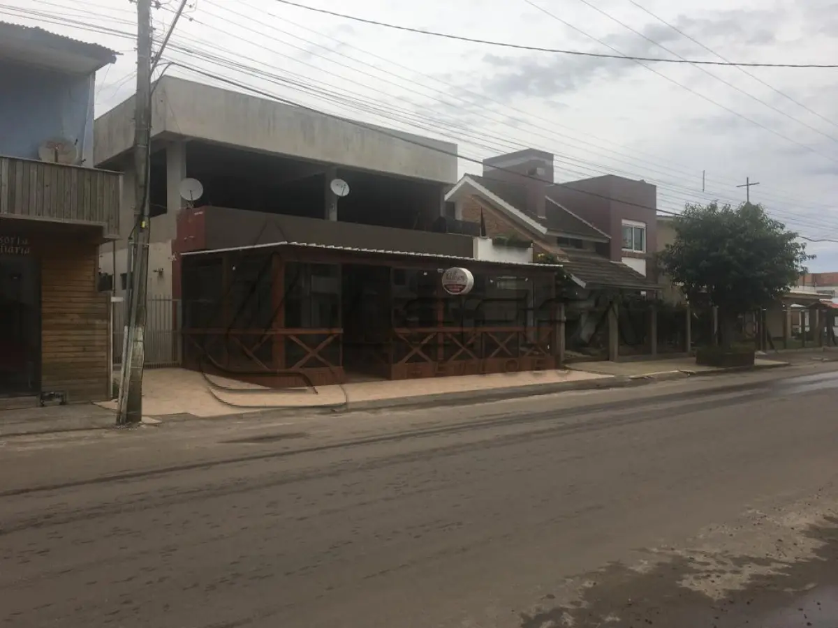 LOTE 001 - Terreno Urbano com Benfeitorias, na Quadra 34-A, na Rua Castro Alves no Centro em Arroio do Sal/RS