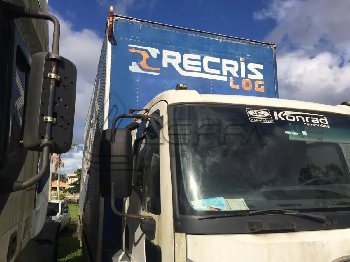 LOTE 008 - CAMINHÃO FORD/CARGO 1319, ANO 2013, PLACAS AYT-5251