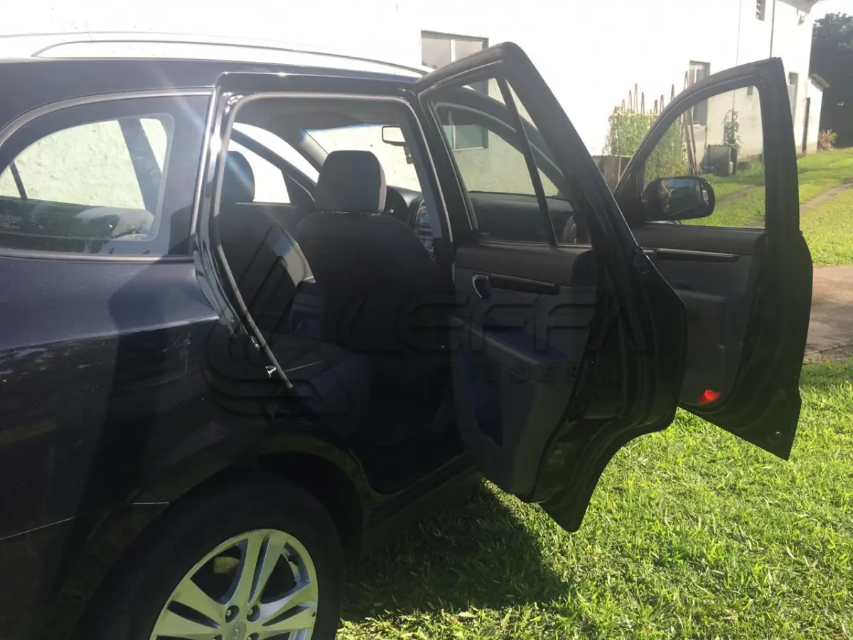LOTE 005 - VEÍCULO HYUNDAI SANTA FÉ, 3.5, ANO/MODELO 2010/2011