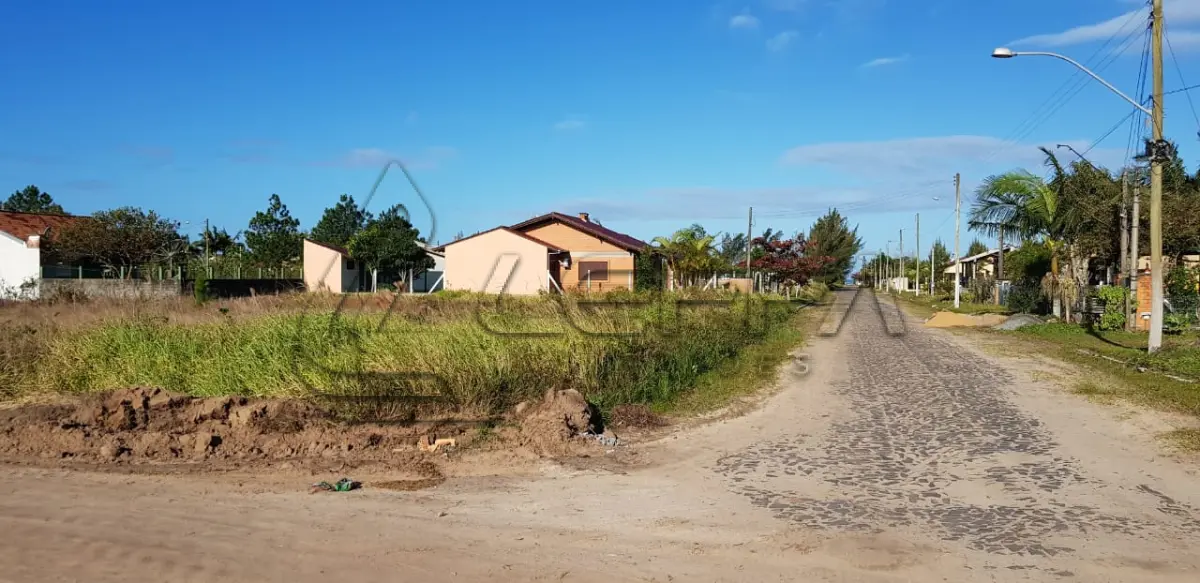 LOTE 002 - Terreno Urbano, na Praia Paraíso, Lote 18 Quadra 61, em Torres/RS