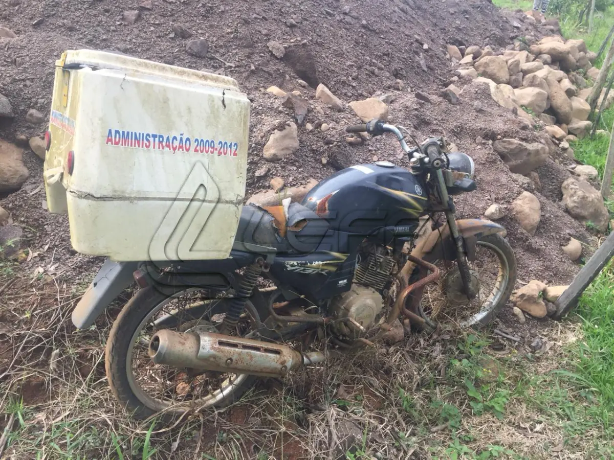 LOTE 006 - MOTOCICLETA YAMAHA, Sucata