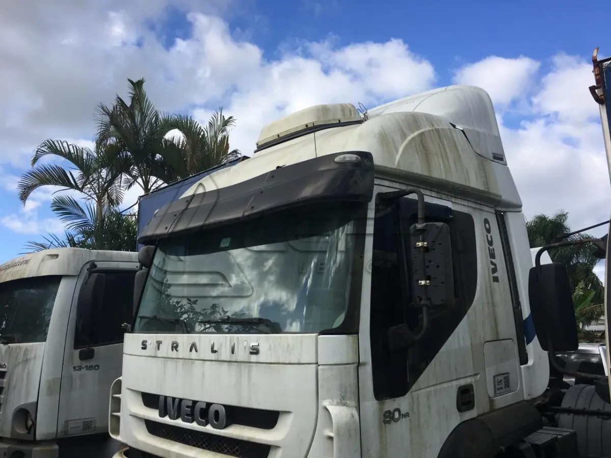 LOTE 002 - UM VEÍCULO IVECO STRALIS, 490538T