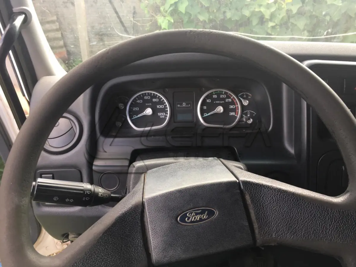 LOTE 008 - CAMINHÃO FORD/CARGO 1319, ANO 2013, PLACAS AYT-5251