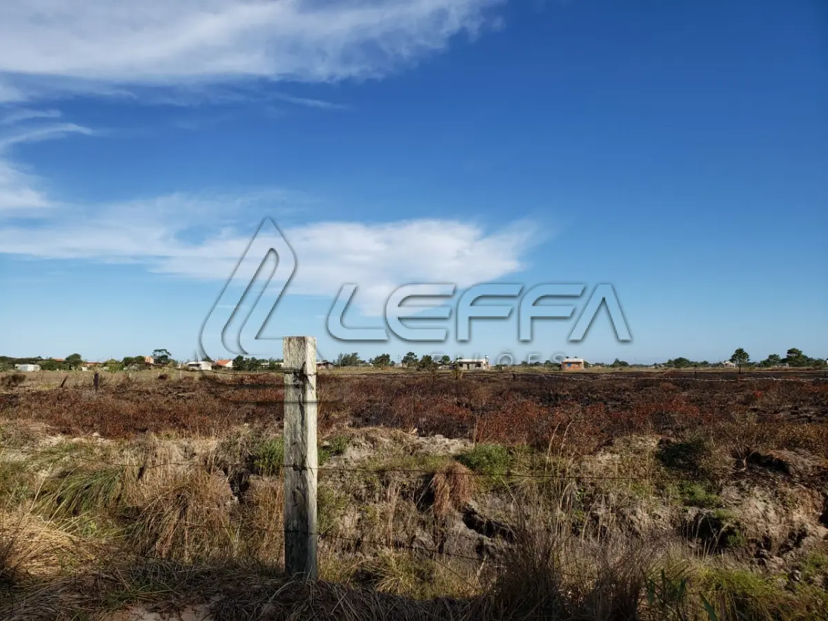 LOTE 006 - Terreno Urbano, na Praia Santa Helena, lote 24 quadra 21, Torres/Rs