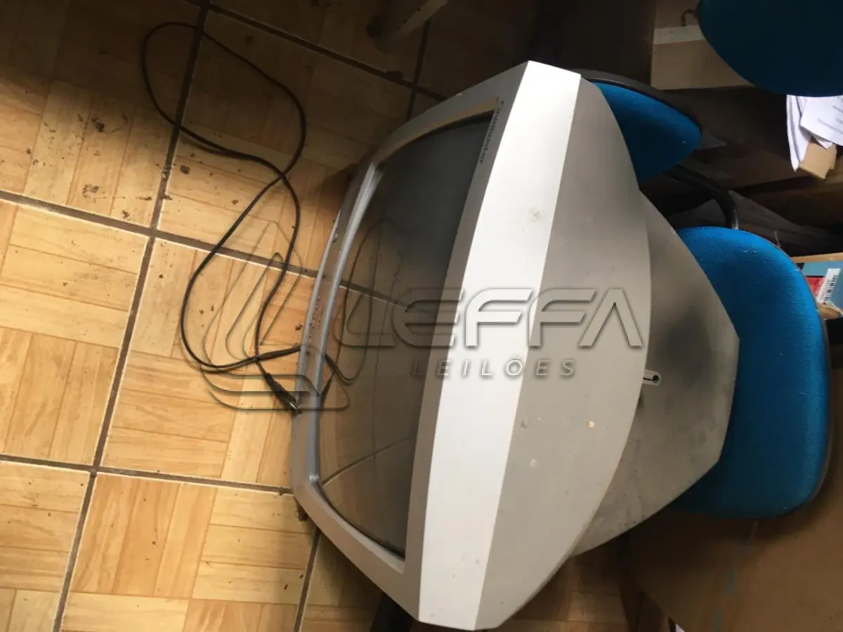 LOTE 010 - SUCATA DE PRODUTOS ELETRÔNICOS