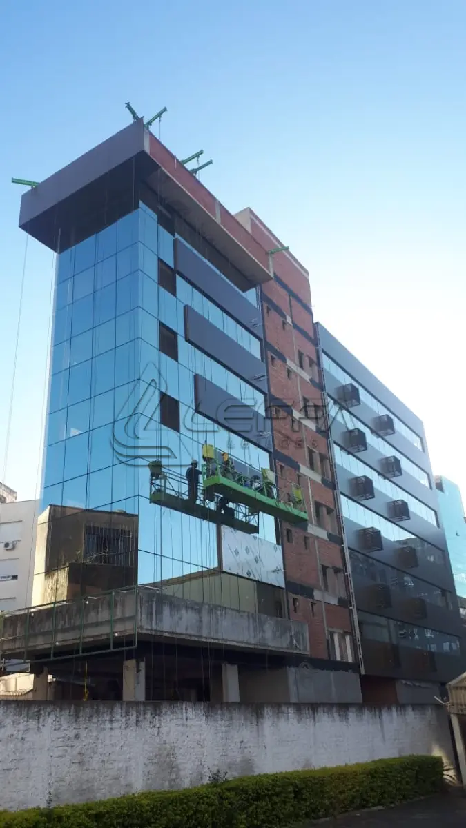 LOTE 002 - Sala Comercial 606 com 44,22 m² no Edifício San Martin em Porto Alegre/RS