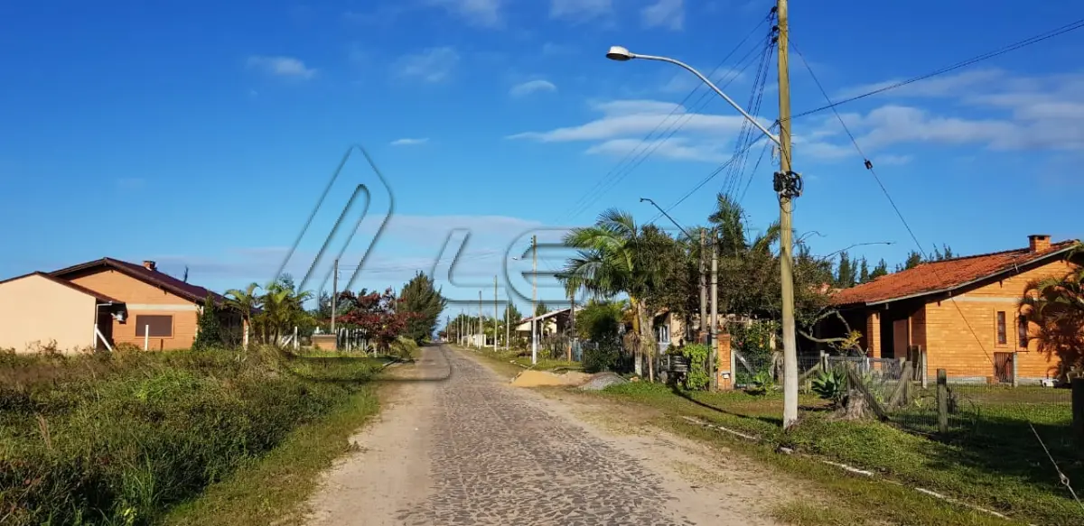 LOTE 004 - Terreno Urbano, na Praia Paraíso, Lote 20 da Quadra 61, em Torres/RS