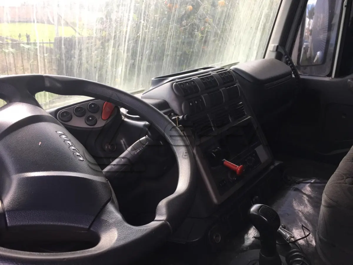 LOTE 002 - UM VEÍCULO IVECO STRALIS, 490538T