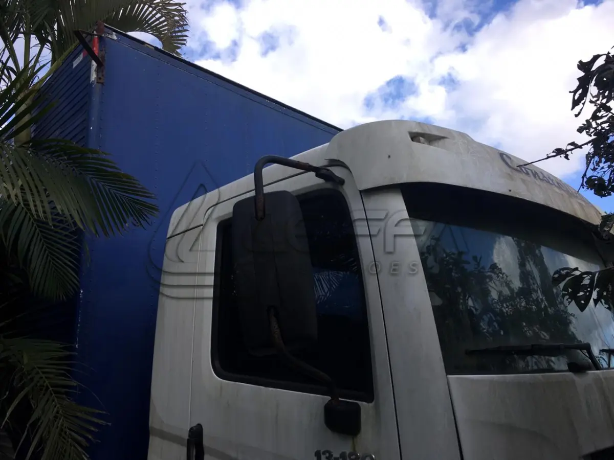 LOTE 001 - UM VEÍCULO VW 13.180, CNM, ANO 2009