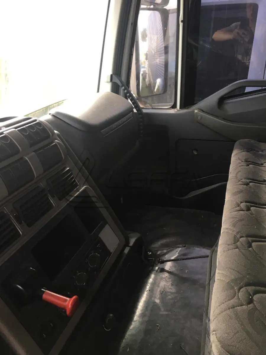 LOTE 002 - UM VEÍCULO IVECO STRALIS, 490538T