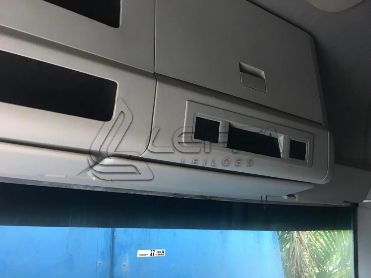 LOTE 003 - UM VEÍCULO VW 19.330 CC 4x2