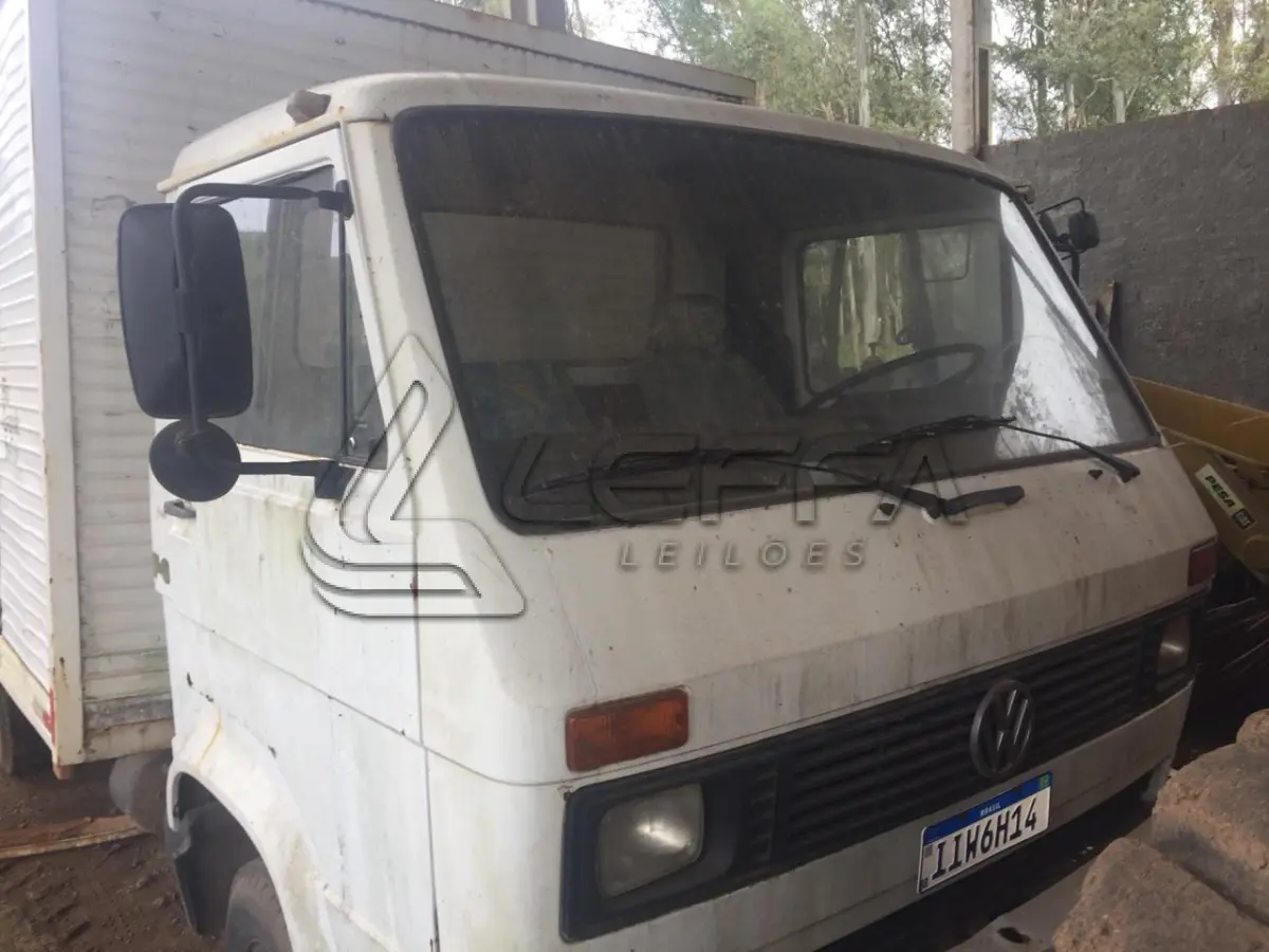 LOTE 001 - CAMINHÃO VW, 7.90 S, placas IIW-6H14, diesel, ano e modelo 1989, cor branca