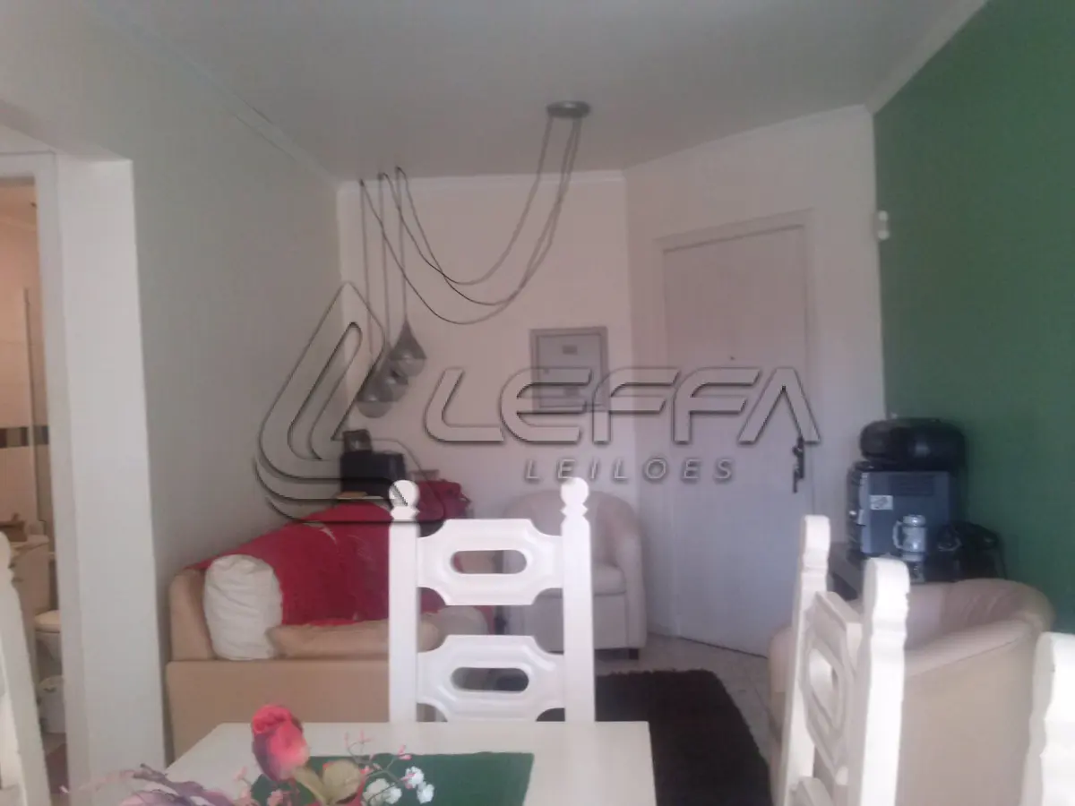 LOTE 001 - Apartamento 301 no Residencial Village Center Zona Sul na Av. Cavalhada em Porto Alegre/RS