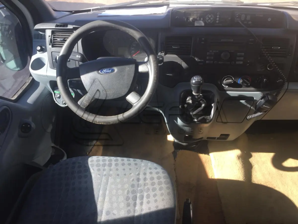 LOTE 003 - FURGÃO FORD TRANSIT, diesel, ano e modelo 2013