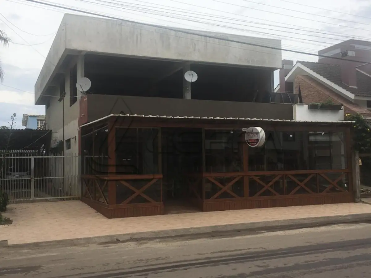 LOTE 001 - Terreno Urbano com Benfeitorias, na Quadra 34-A, na Rua Castro Alves no Centro em Arroio do Sal/RS