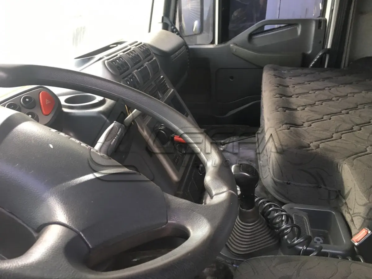 LOTE 002 - UM VEÍCULO IVECO STRALIS, 490538T