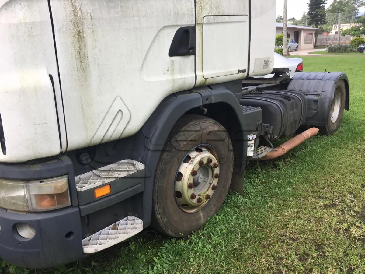 LOTE 007 - CAMINHÃO SCANIA, PLACAS IQW-1879, ANO 2010