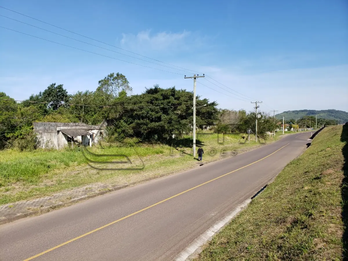 LOTE 001 - ÁREA DE TERRA, APROXIMADAMENTE 4.754,52M², ÀS MARGENS DA BR 101, KM 12, NO ACESSO À DOM PEDRO DE ALCÂNTARA/RS