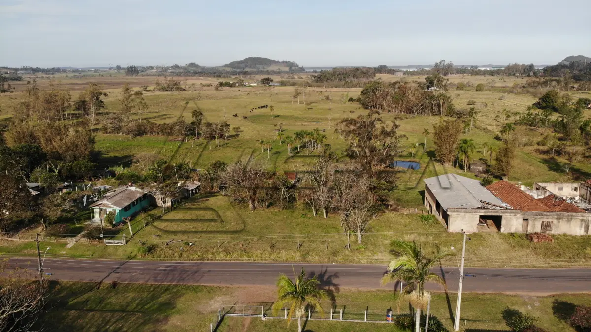 LOTE  - Terreno Rural com área de 27.665,75m2 no Morro do Descanso em Três Cachoeiras/RS