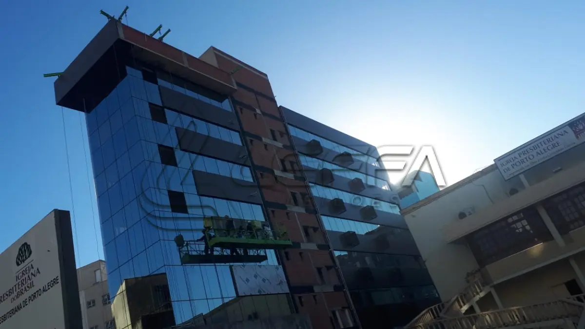 LOTE 003 - Sala Comercial 607 com 43,01 m² no Edifício San Martin em Porto Alegre/RS