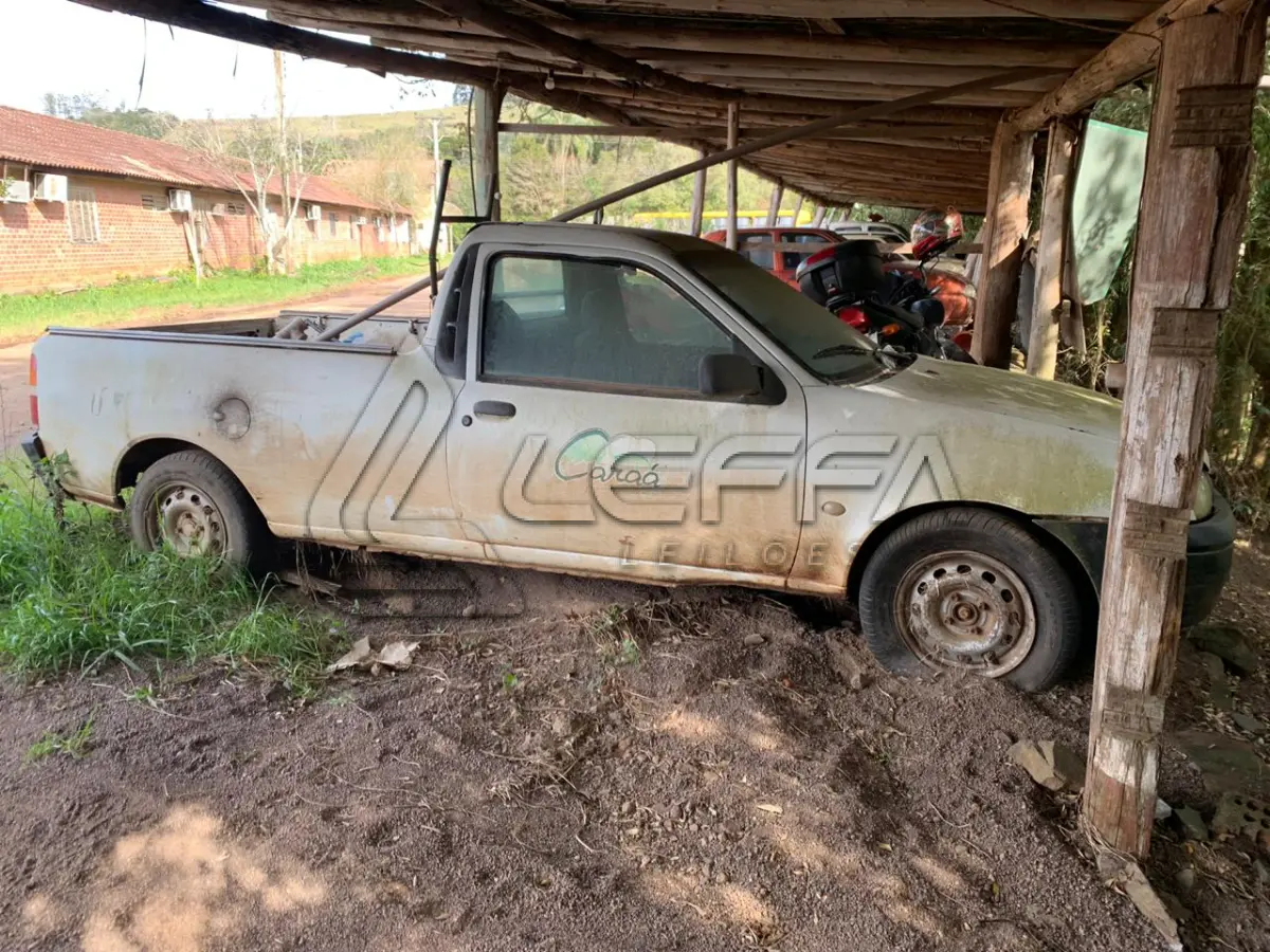 LOTE 007 - FORD/COURIER/Ambulância 1.6 L, placas IMK-7746, gasolina, ano e modelo 2005, cor branca