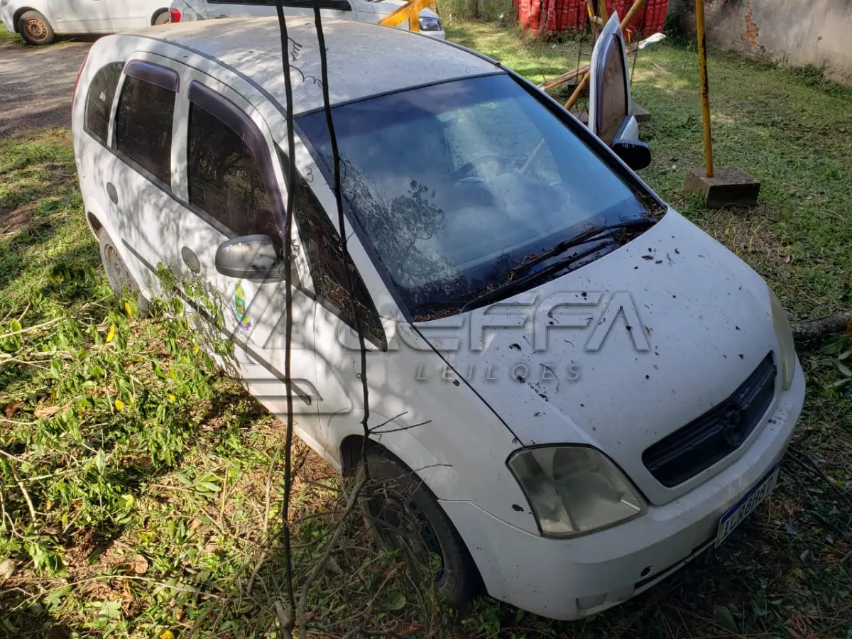 LOTE 002 - VEÍCULO GM/MERIVA, ano 2004 e modelo 2004