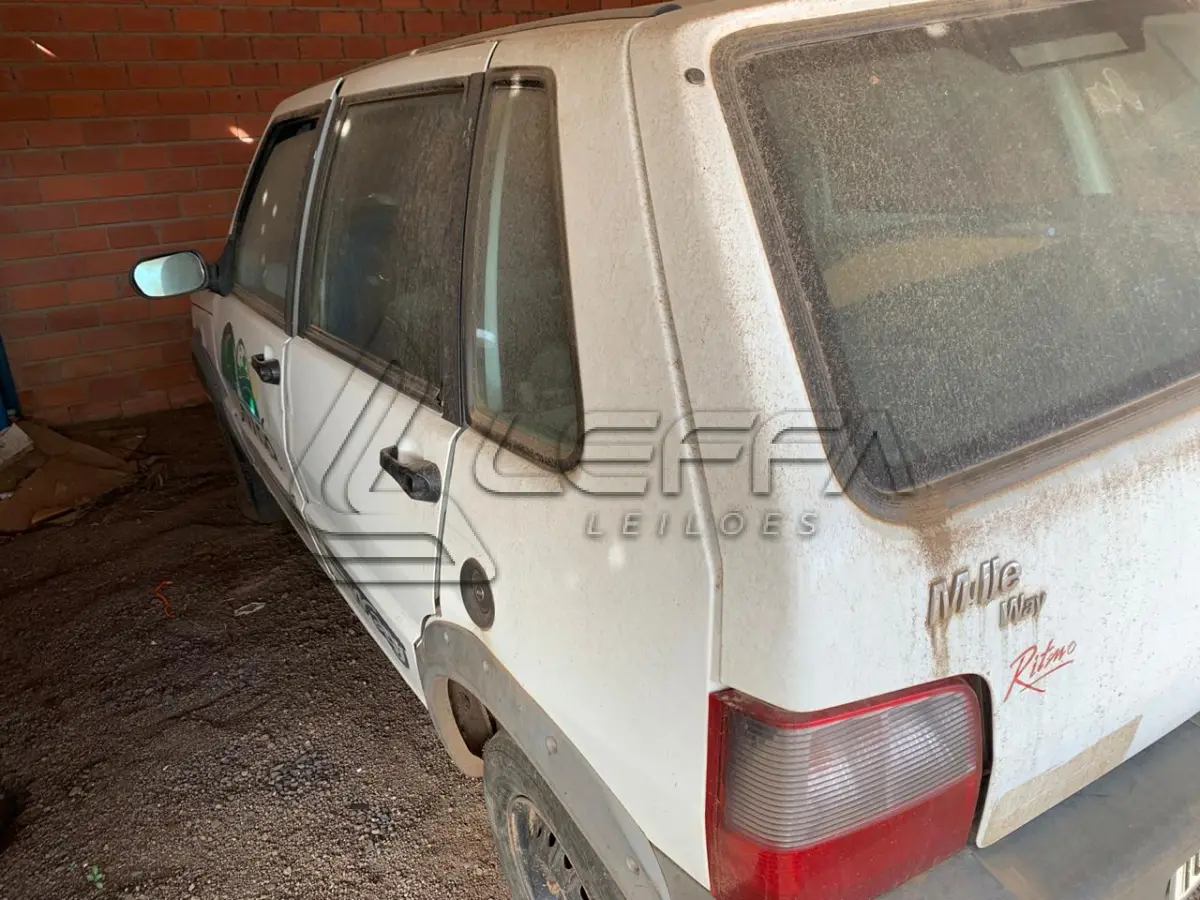 LOTE 006 - FIAT/UNO MILLE WAY ECONO, placas IQB-4489, flex, ano 2009 e modelo 2010, cor branca