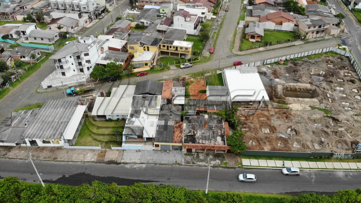 LOTE 001 - Terreno Urbano na Praia da Call, Lote 08 da Quadra A-K, em Torres/RS