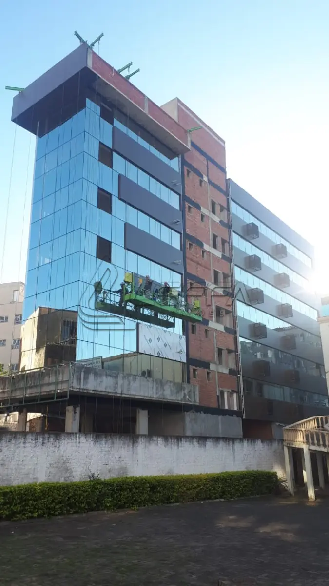 LOTE 003 - Sala Comercial 607 com 43,01 m² no Edifício San Martin em Porto Alegre/RS