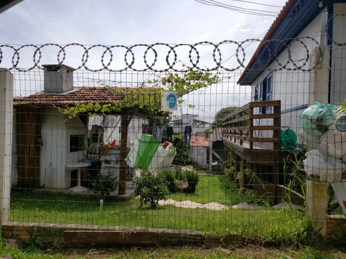 LOTE 001 - Terreno Urbano, na Rua Padre Lamônaco, em frente a Igreja São Domingos, no Centro em Torres/RS