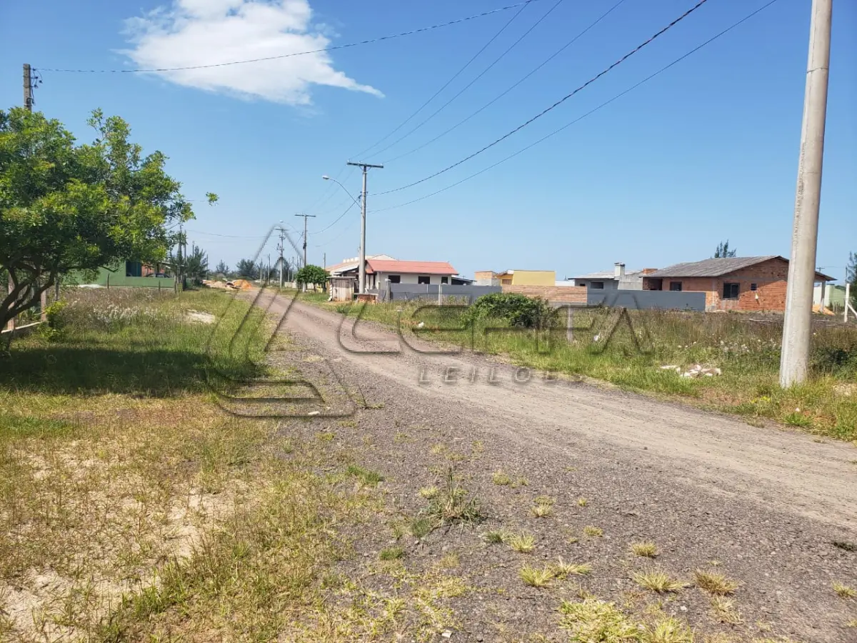 LOTE 001 - Um Terreno Urbano, formado pelos lotes 31 e 34 da quadra 14, no Balneário Alfa em Arroio do Sal/RS