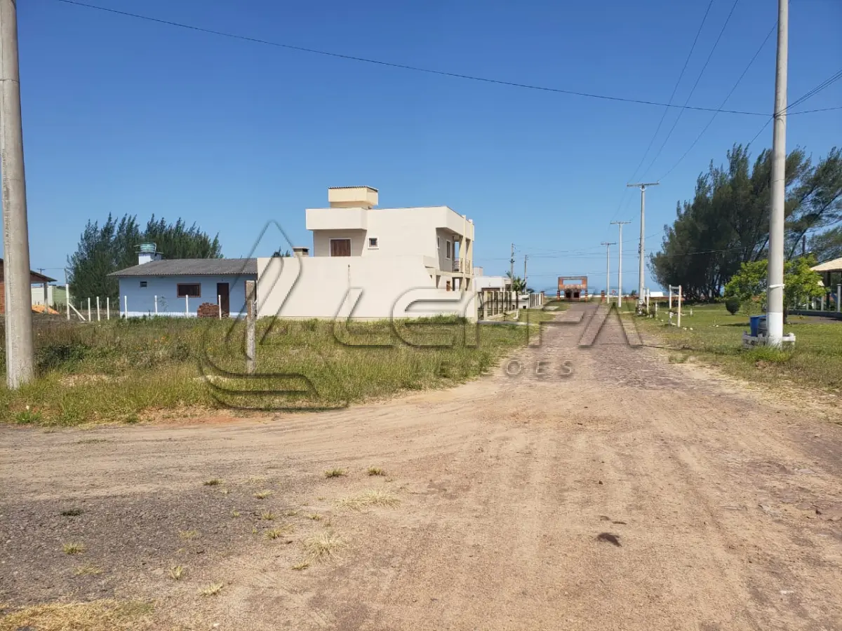 LOTE 001 - Um Terreno Urbano, formado pelos lotes 31 e 34 da quadra 14, no Balneário Alfa em Arroio do Sal/RS