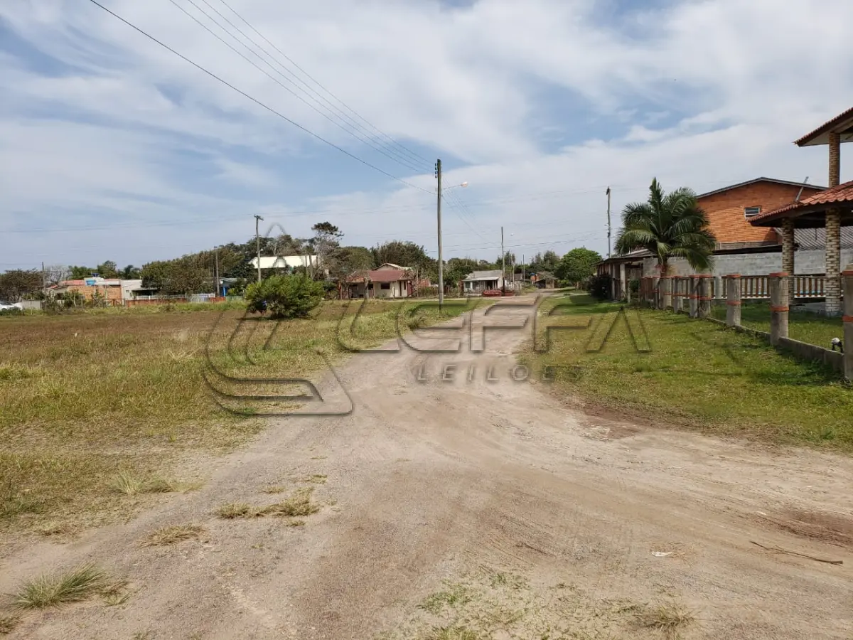 LOTE 001 - Terreno Urbano localizado na Praia Azul, lote 01 da quadra 25, em Arroio do Sal/RS