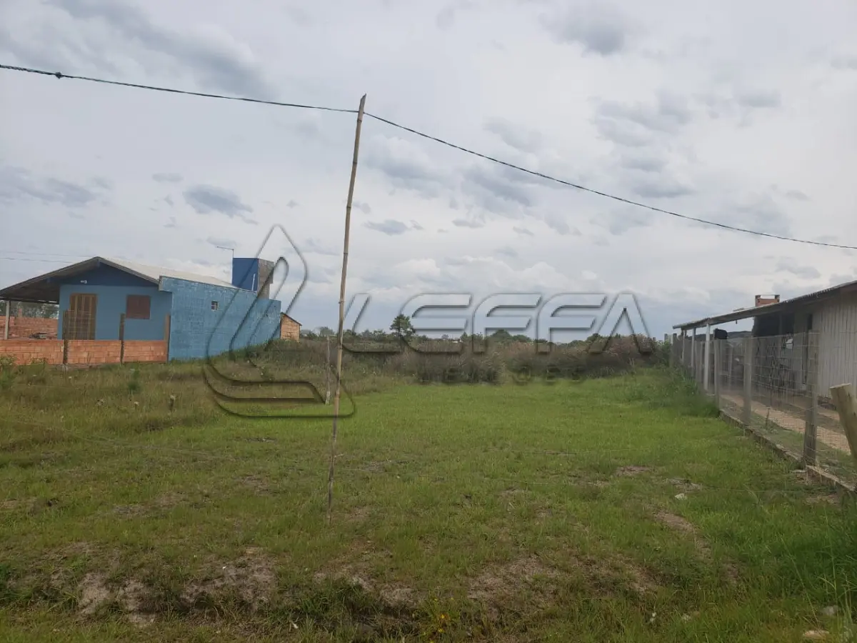 LOTE 001 - Terreno Urbano na Praia Yara, Lote 03 Quadra 13, em Torres/RS