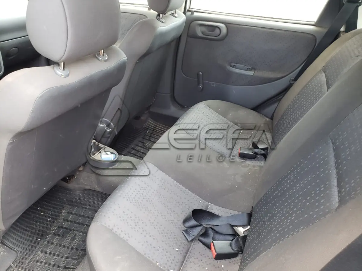 LOTE 008 - Veículo GM/Corsa Hatch Maxx, Ano 2007 Modelo 2008