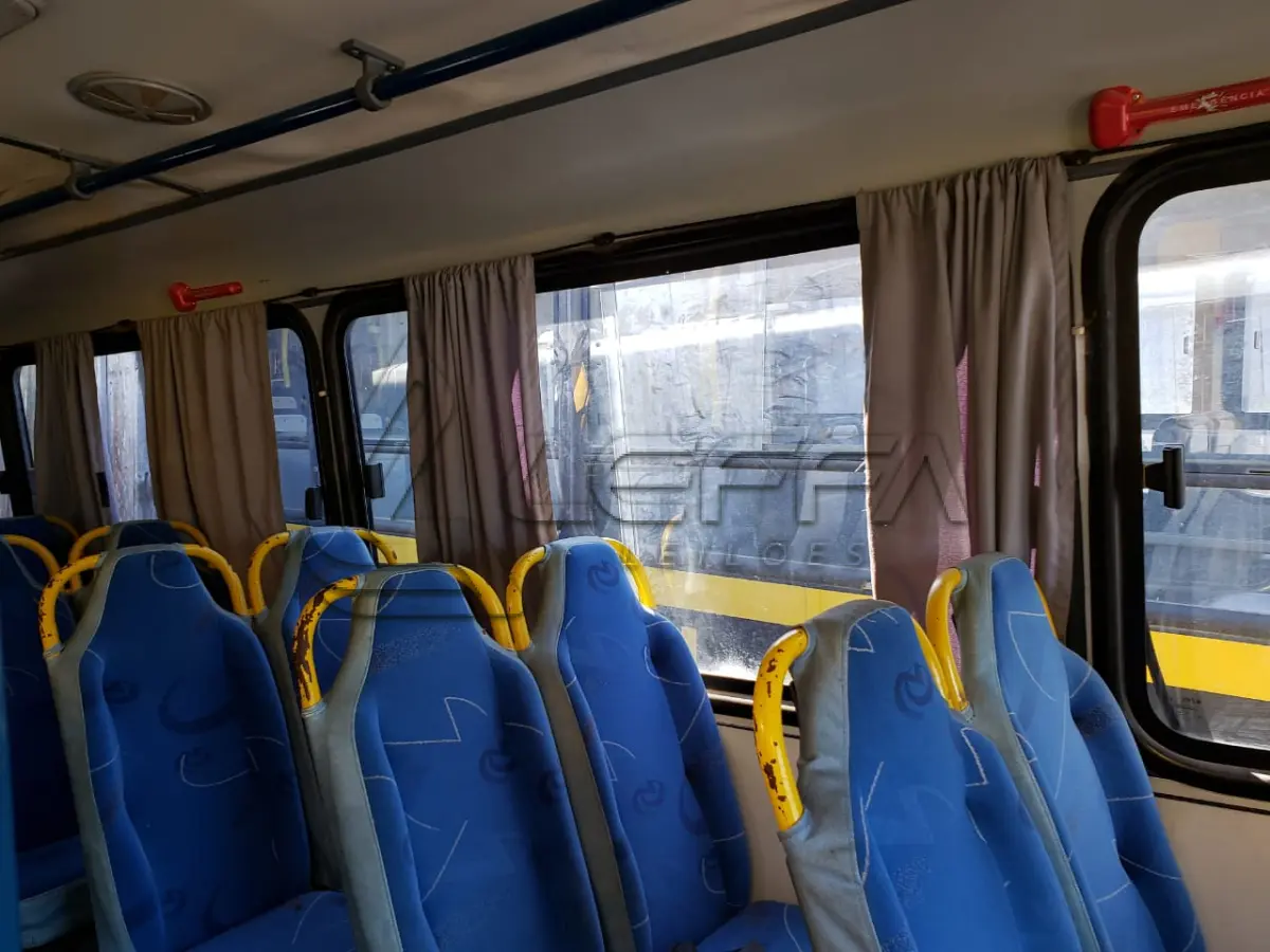 LOTE 002 - ÔNIBUS VW MASCA GRANMINI, W120, ano 2003 e modelo 2004, cor branca