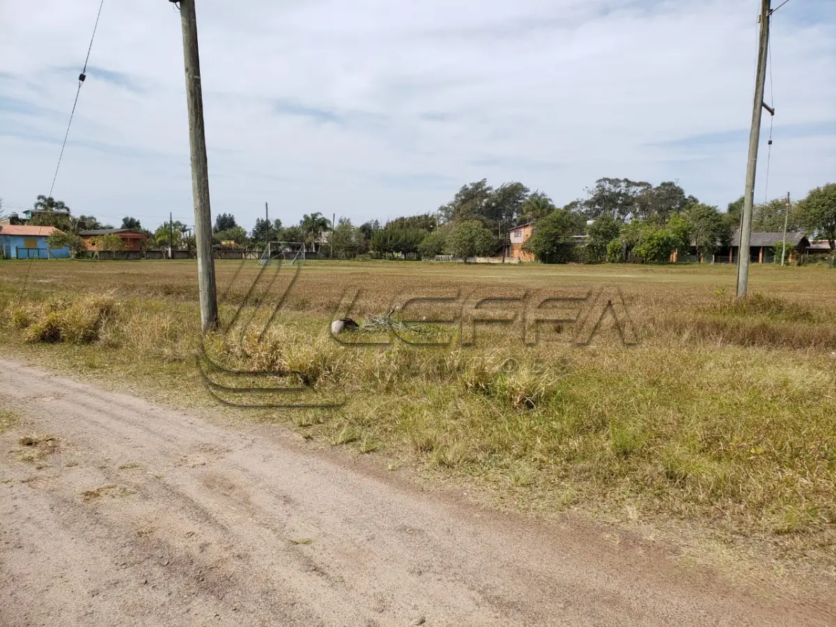 LOTE 001 - Terreno Urbano localizado na Praia Azul, lote 01 da quadra 25, em Arroio do Sal/RS