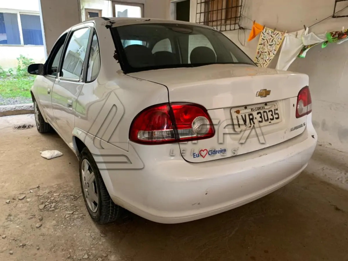 LOTE 004 - VEÍCULO CORSA CLASSIC, LS, ano 2014, modelo 2015