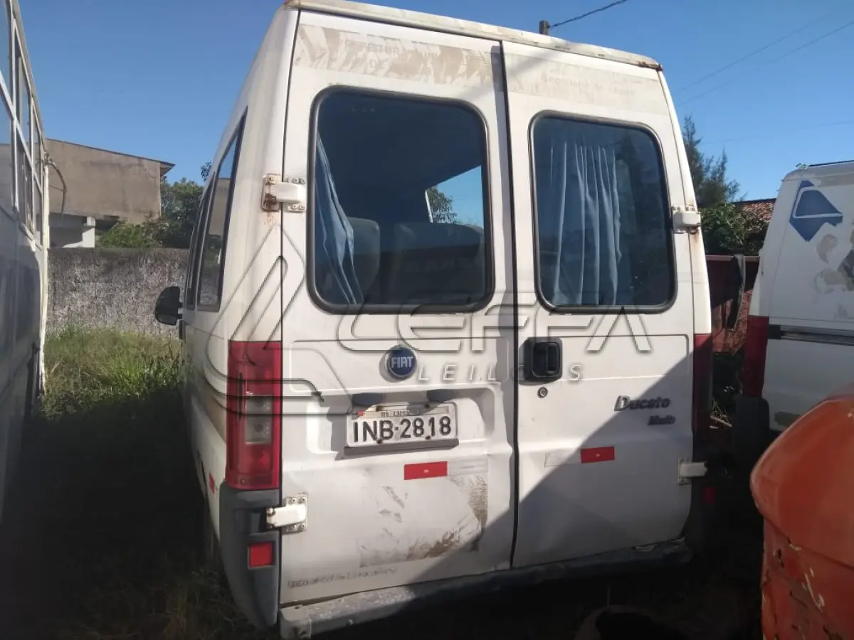 LOTE 007 - MICROONIBUS FIAT/DUCATO, MUL REVESCAP, ano e modelo 2006