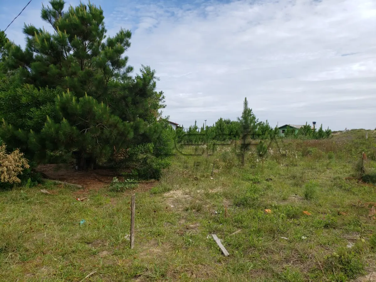 LOTE 002 - terreno urbano na Praia Yara, Lote 10 Quadra "E", em Torres/RS