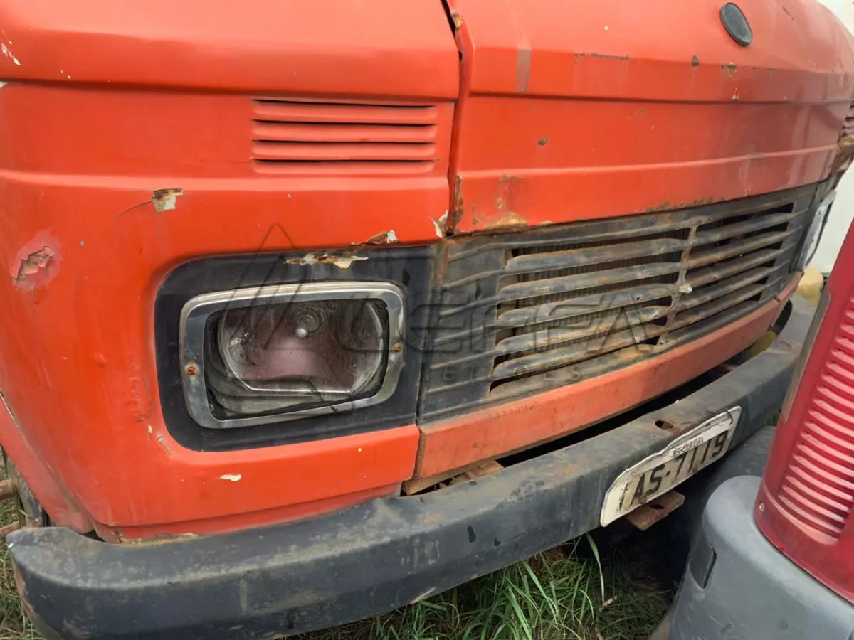 LOTE 002 - CAMINHÃO MERCEDES BENZ, L 608 D, ano 1982, modelo 1982