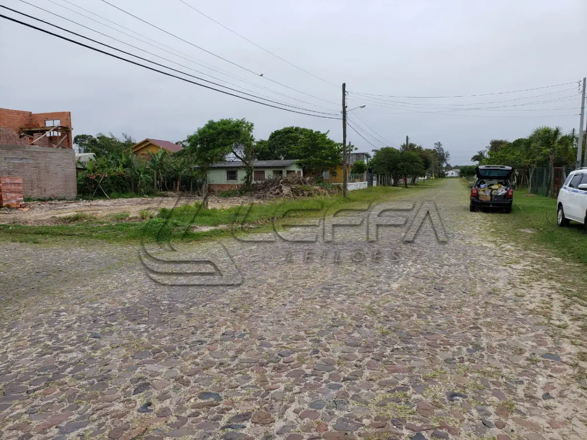LOTE 001 - Terreno Urbano na Praia Bom Jesus, Lote 04 Quadra 10, em Arroio do Sal/RS