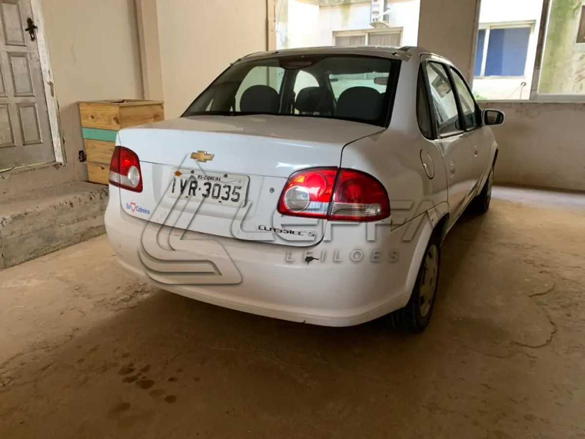 LOTE 004 - VEÍCULO CORSA CLASSIC, LS, ano 2014, modelo 2015