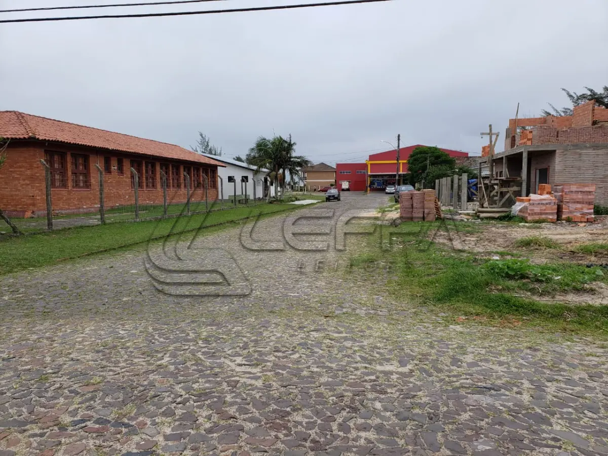 LOTE 001 - Terreno Urbano na Praia Bom Jesus, Lote 04 Quadra 10, em Arroio do Sal/RS