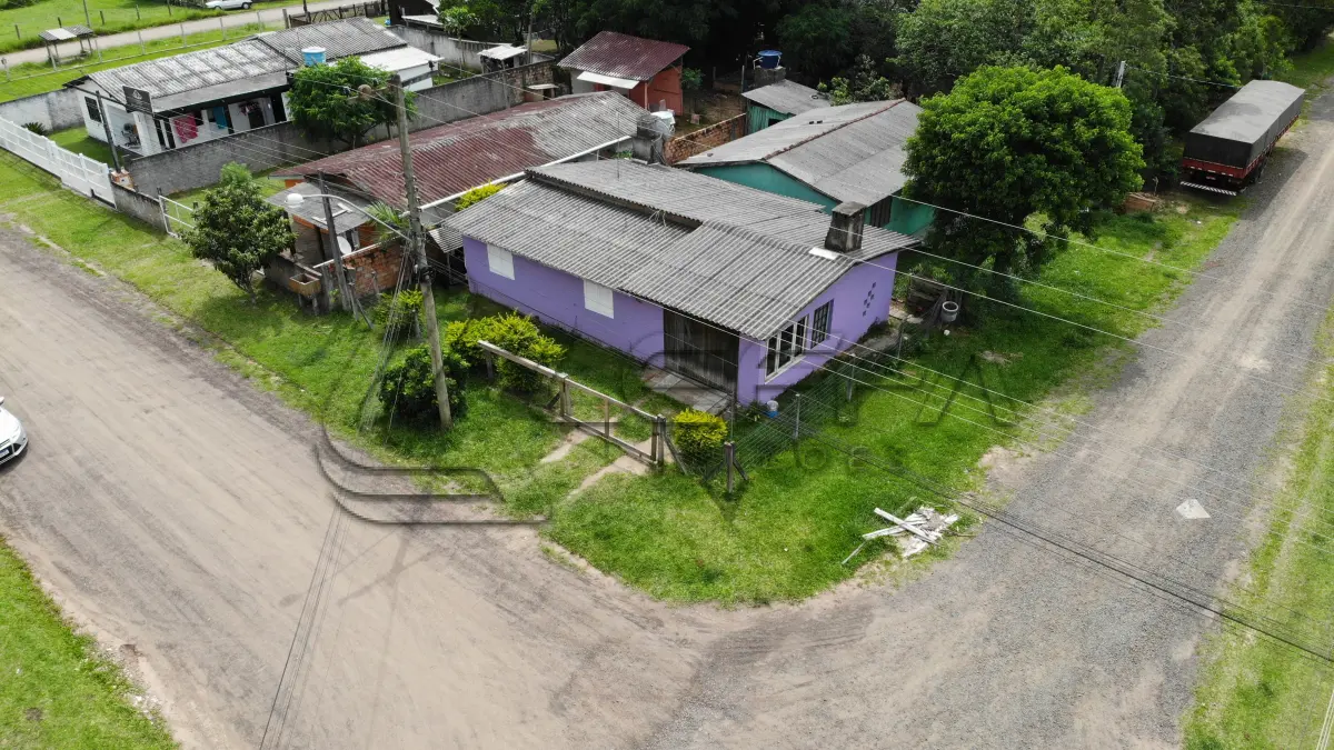 LOTE 001 - Terreno, com Edificação (Casa), no São Braz em Torres/RS