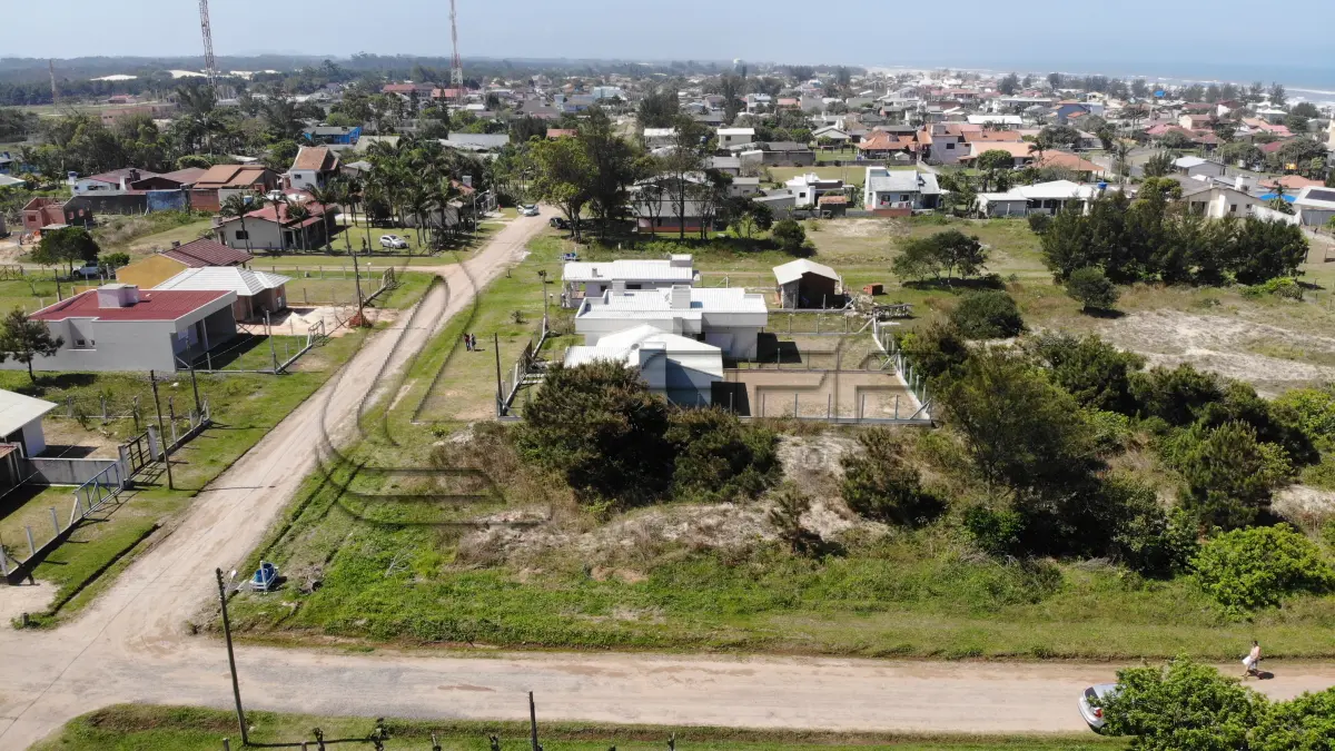 LOTE 001 - Terreno Urbano no Balneário Atlântico, Lote 19 Quadra 12, em Arroio do Sal/RS