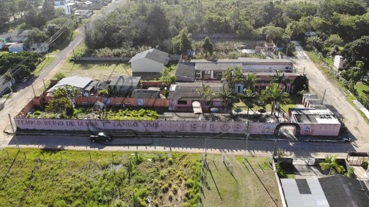 LOTE 001 - Terreno Urbano, com edificações, no bairro Centenário, Centro de Cultura Neusa Cury, em Torres/RS