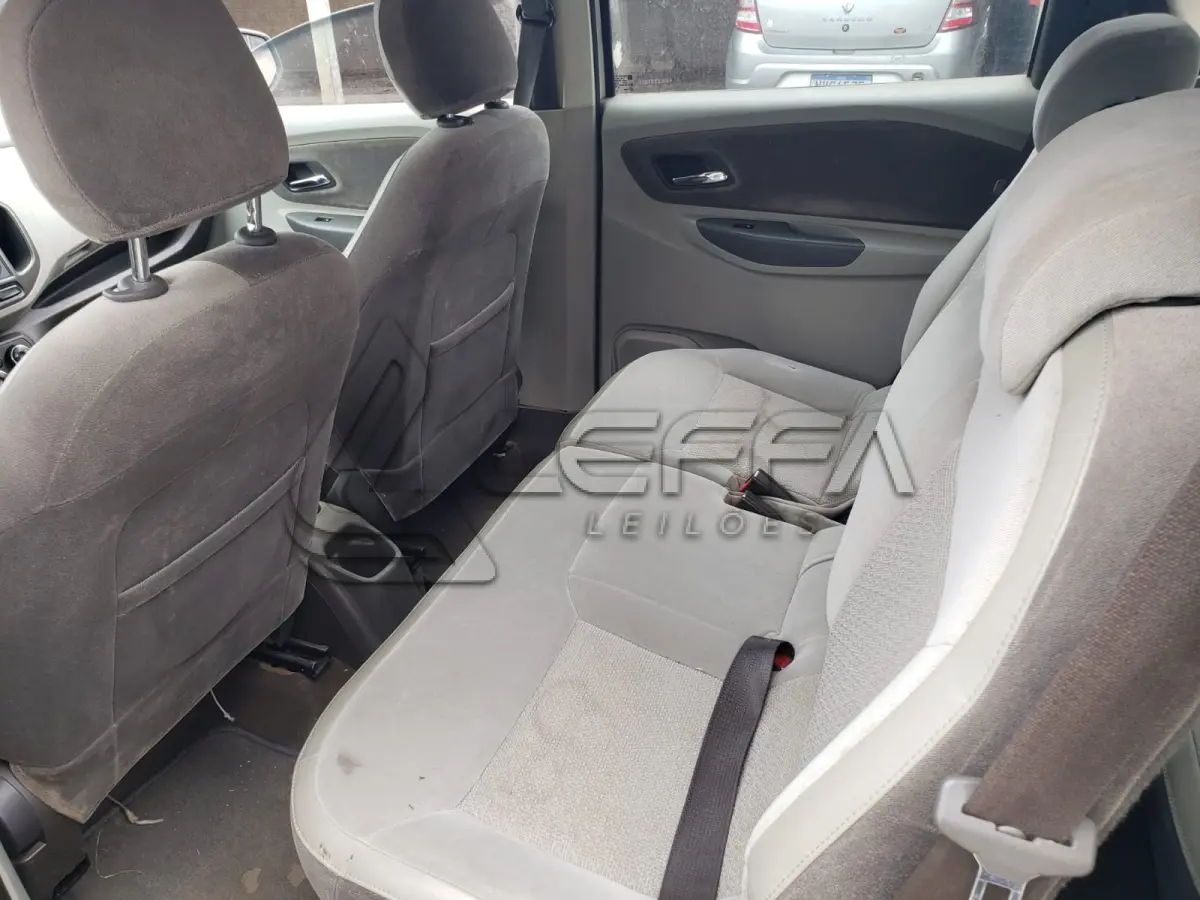 LOTE 003 - AUTOMÓVEL CHEVROLET, SPIN 1.8 L MT LTZ, ano de fabricação/modelo 2013/2014