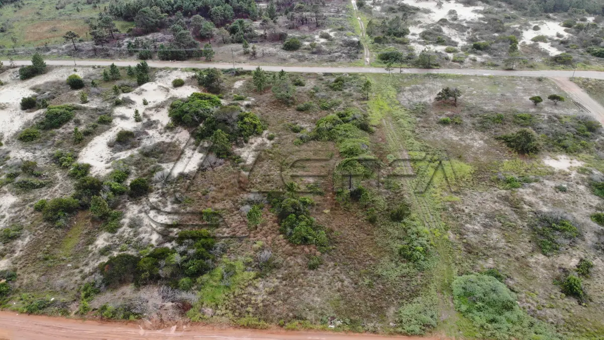 LOTE 002 - Terreno Urbano, Lote 12 Quadra 11, na Praia Tupynambá, em Torres/RS