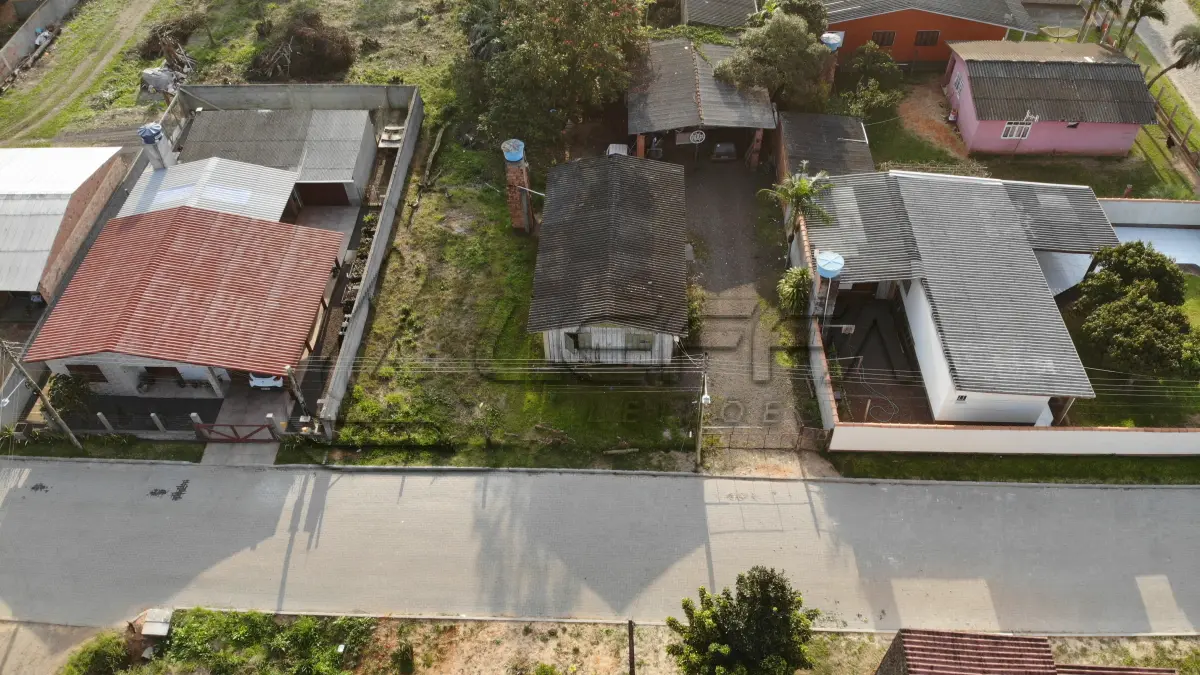 LOTE 001 - Terreno Urbano com Benfeitorias, na Rua Laurinda no Campo Bonito, em Torres/RS